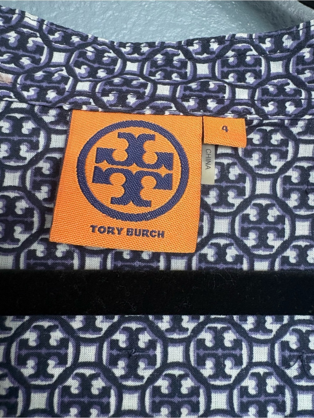 Tory Burch Printed Cotton Tunic Blouse Size 4 Blue White Logo Print Top - Picture 2 of 7